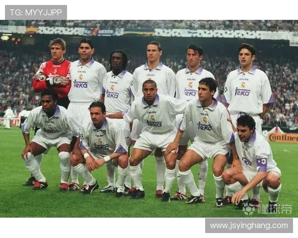 1998年欧洲冠军联赛决赛回顾皇马与尤文的经典对决与历史意义分析 1998年欧洲冠军联赛决赛回顾皇马与尤文的经典对决与历史意义分析