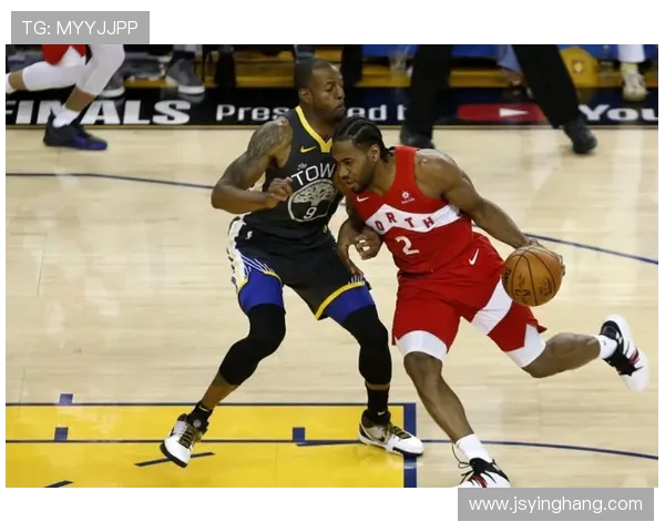 勇士与骑士总决赛第二场激战回顾：巅峰对决再掀高潮