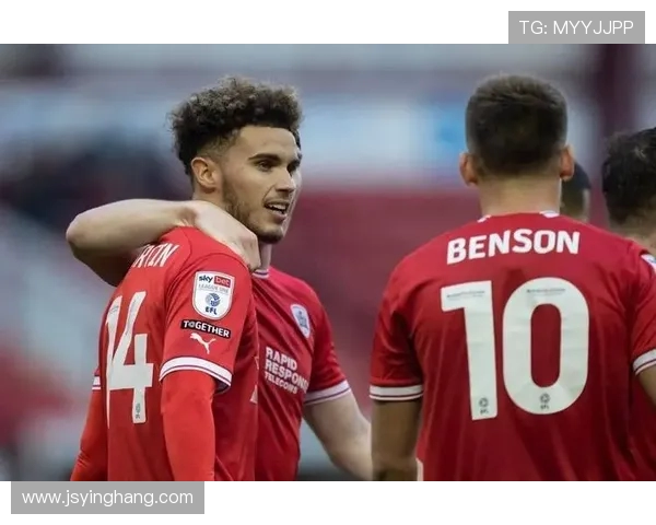 巴恩斯利主场迎战什鲁斯争夺英甲联赛关键三分之战 巴恩斯利主场迎战什鲁斯争夺英甲联赛关键三分之战