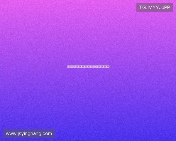 聚焦足球巨星的崛起与辉煌历程，探寻他们背后的不为人知的故事